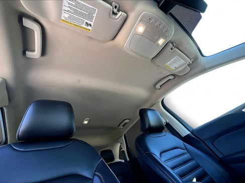 Used 2024 Ford Edge SEL AWD/4WD image 27