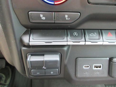 Certified 2021 Chevrolet Silverado 1500 LT w/ Bed Protection Package image 31