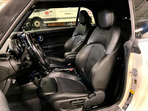 Used 2019 MINI Cooper S image 10