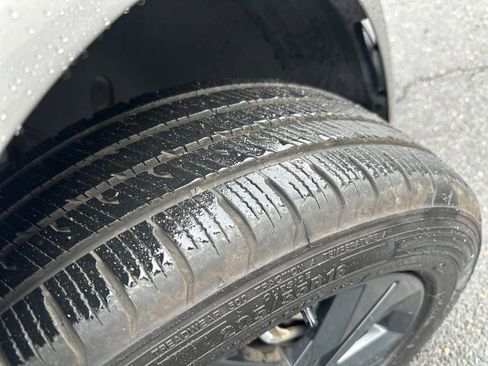 Certified 2023 Hyundai Elantra SEL FWD image 18