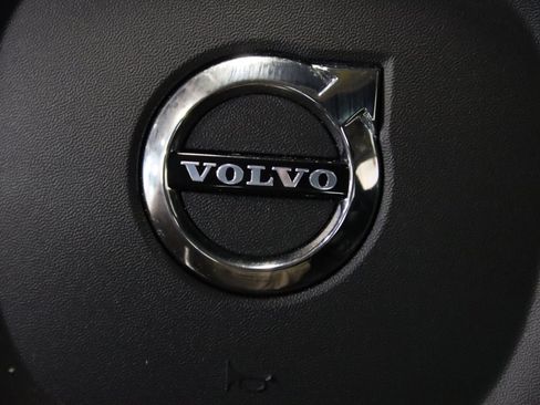 Used 2020 Volvo S60 T6 Momentum AWD/4WD image 18