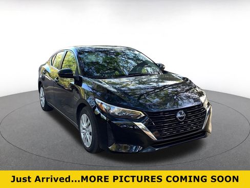 Used 2025 Nissan Sentra S image 1