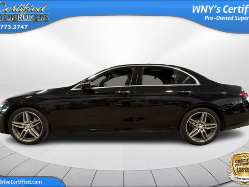 Used 2017 Mercedes-Benz E 300 4MATIC image 9