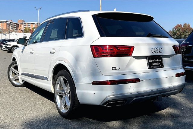 Used 2019 Audi Q7 3.0T Prestige w/ Prestige Package AWD/4WD image 3