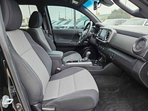 Used 2022 Toyota Tacoma TRD Sport image 20