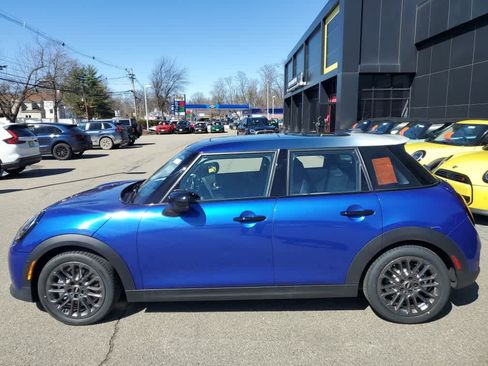 New 2026 MINI Cooper S image 2