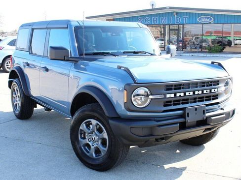 Used 2025 Ford Bronco Big Bend image 2