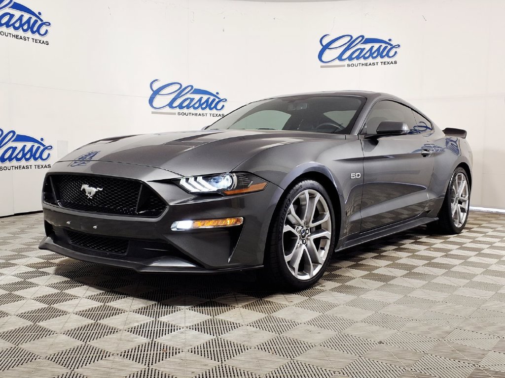 Used 2019 Ford Mustang GT Premium w/ Equipment Group 401A RWD image 5