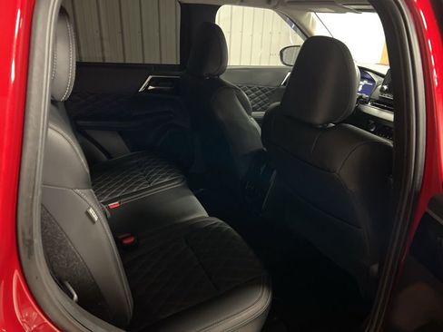 Used 2024 Mitsubishi Outlander SEL image 10