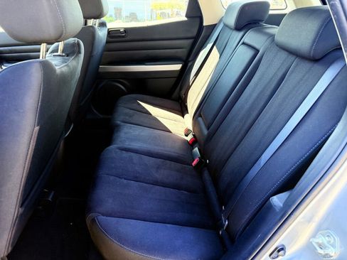 Used 2011 MAZDA CX-7 i SV FWD image 11
