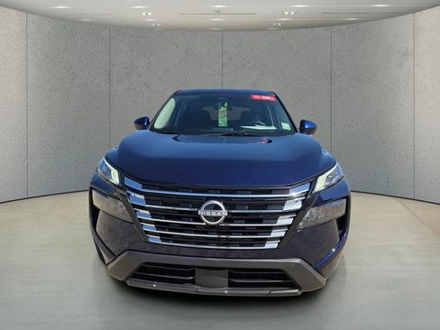Used 2026 Nissan Rogue SV FWD image 8