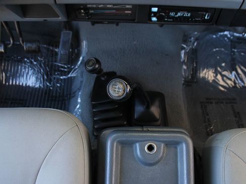 Used 1990 Jeep Wrangler S image 30