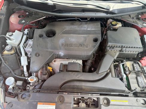 Used 2017 Nissan Altima 2.5 SR w/ Midnight Edition Package FWD image 23