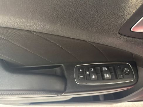 Used 2016 Dodge Charger SXT RWD image 30