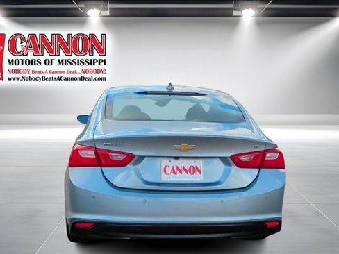 Used 2024 Chevrolet Malibu LT image 4