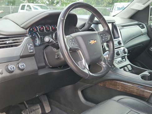 Used 2018 Chevrolet Suburban LT AWD/4WD image 10