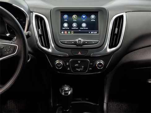 Used 2019 Chevrolet Equinox LT image 19