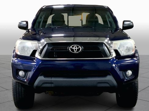 Used 2013 Toyota Tacoma 4x4 Access Cab V6 w/ TRD Off-Road Pkg image 4