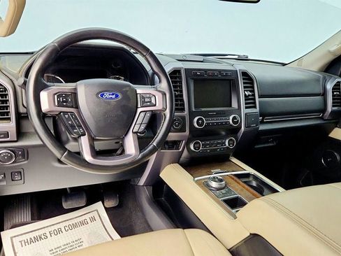 Used 2019 Ford Expedition Platinum image 12