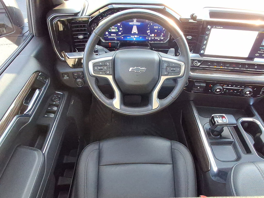 Used 2024 Chevrolet Silverado 1500 LT Trail Boss w/ LT Trail Boss Premium Package AWD/4WD image 27