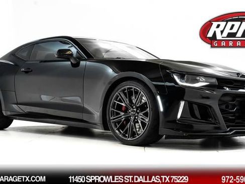 Used 2017 Chevrolet Camaro ZL1 RWD image 1