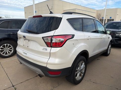 Used 2018 Ford Escape SEL image 12