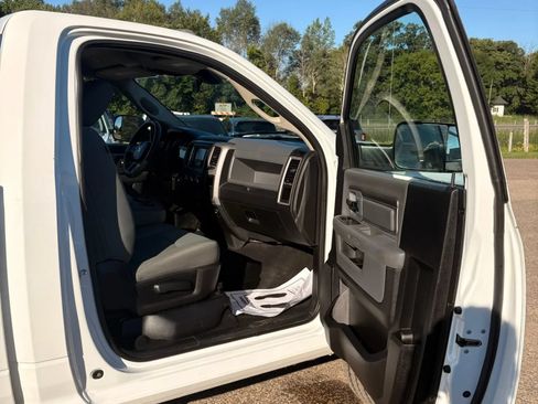Used 2017 RAM 2500 Tradesman w/ Chrome Appearance Group AWD/4WD image 26