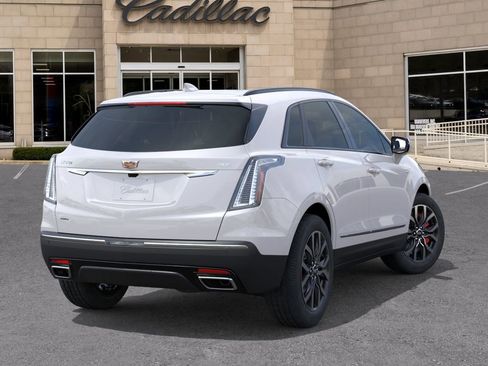 New 2026 Cadillac XT5 Sportv w/ LPO, Floor Liner Package AWD/4WD image 6