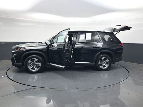 Used 2023 Honda Pilot EX-L image 36