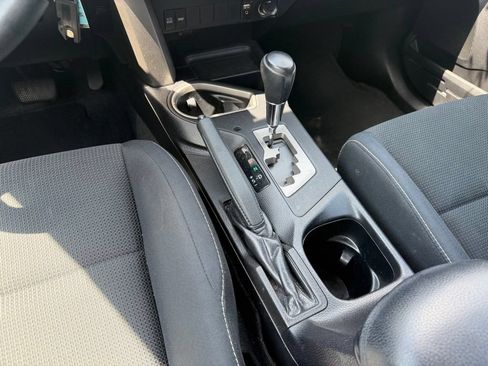 Used 2016 Toyota RAV4 XLE FWD image 13