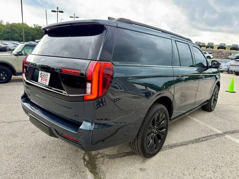 Used 2025 Ford Expedition Max Platinum w/ Stealth Appearance Package AWD/4WD image 7
