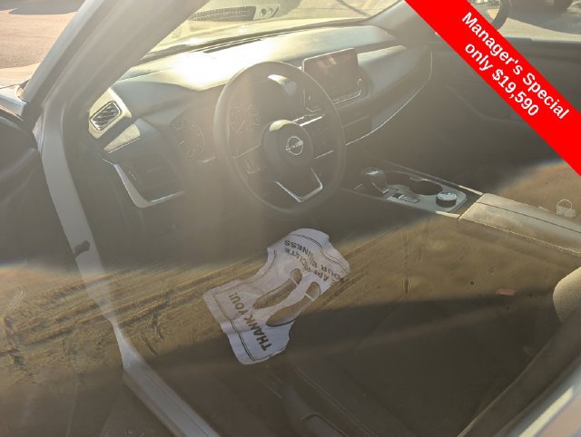 Used 2024 Nissan Rogue S AWD/4WD image 14