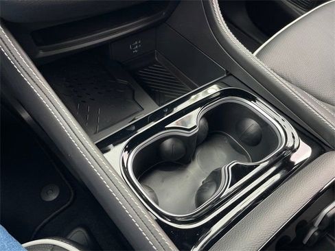 New 2026 Chrysler Pacifica Limited w/ S Appearance Package FWD image 17