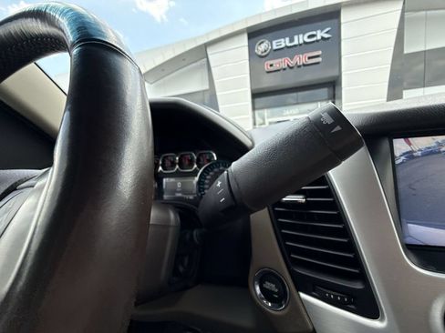 Certified 2019 GMC Yukon XL SLT w/ Open Road Package RWD image 22