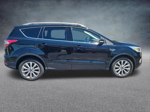 Used 2017 Ford Escape Titanium FWD image 4