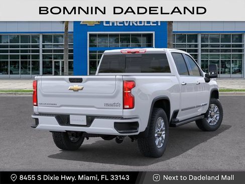 New 2026 Chevrolet Silverado 2500 High Country w/ High Country Premium Package AWD/4WD image 5