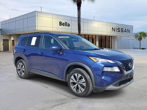 Certified 2023 Nissan Rogue SV image 9