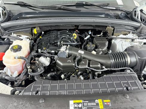 Used 2023 Jeep Grand Cherokee L Limited w/ Luxury Tech Group II RWD image 35