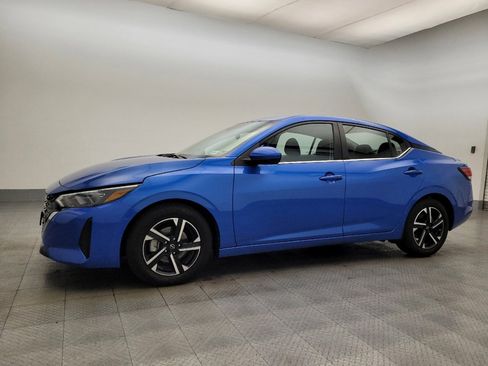 Used 2024 Nissan Sentra SV image 2