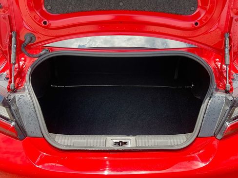 Used 2025 Toyota GR86 Premium w/ ALL Weather Mat Package (TMS) RWD image 24