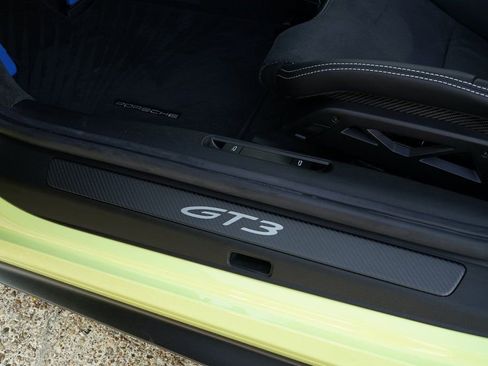 Used 2026 Porsche 911 GT3 RWD image 25