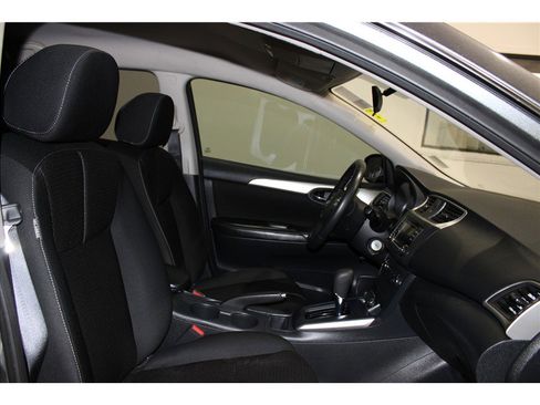 Used 2018 Nissan Sentra S w/ S Midnight Style Package image 23