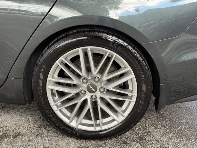 Used 2020 Genesis G70 2.0T w/ Elite Package RWD image 9