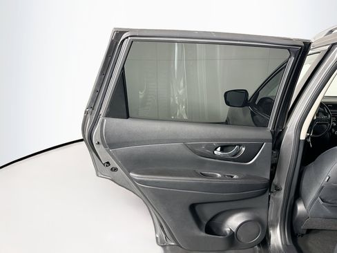 Used 2017 Nissan Rogue SV FWD image 25