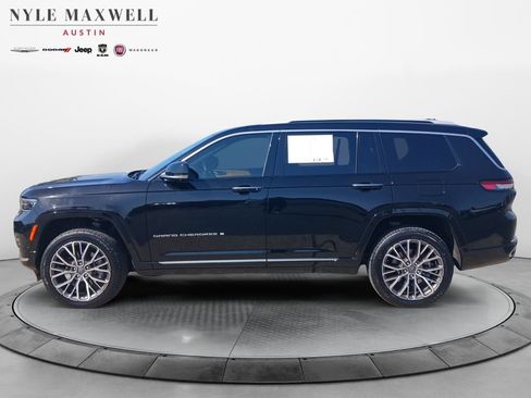 Used 2023 Jeep Grand Cherokee L Summit AWD/4WD image 13