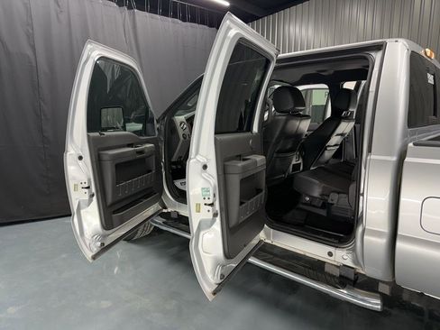 Used 2012 Ford F250 Lariat w/ Lariat Interior Pkg image 15