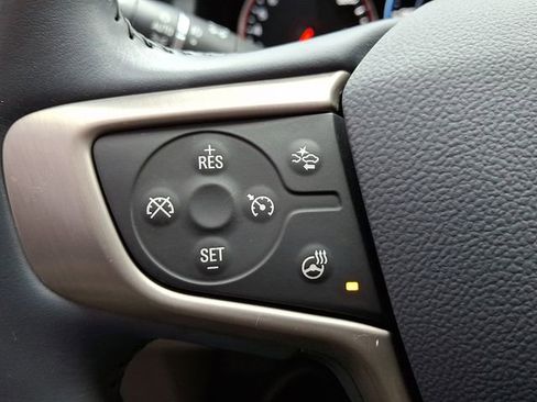 Used 2021 GMC Acadia Denali w/ Denali Technology Package FWD image 23