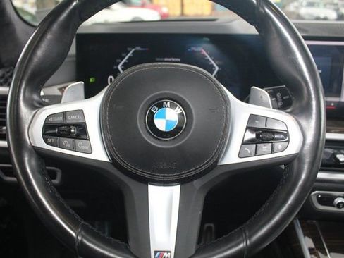 Certified 2024 BMW X7 xDrive40i w/ Executive Package image 18