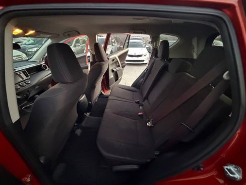 Used 2016 Toyota RAV4 LE FWD image 11