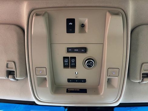 Used 2019 GMC Yukon Denali w/ Denali Ultimate Package image 28